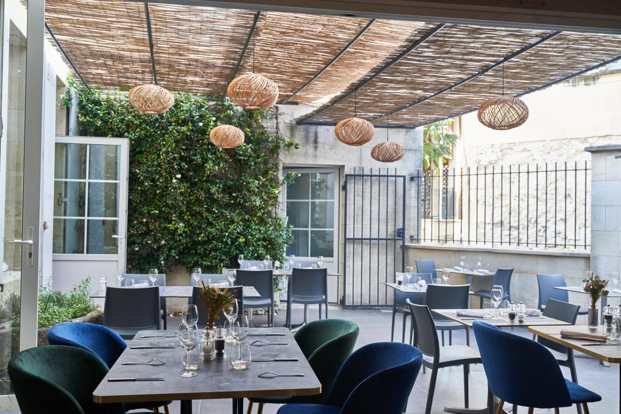 Logis Hotel De La Tour Libourne Exterior photo
